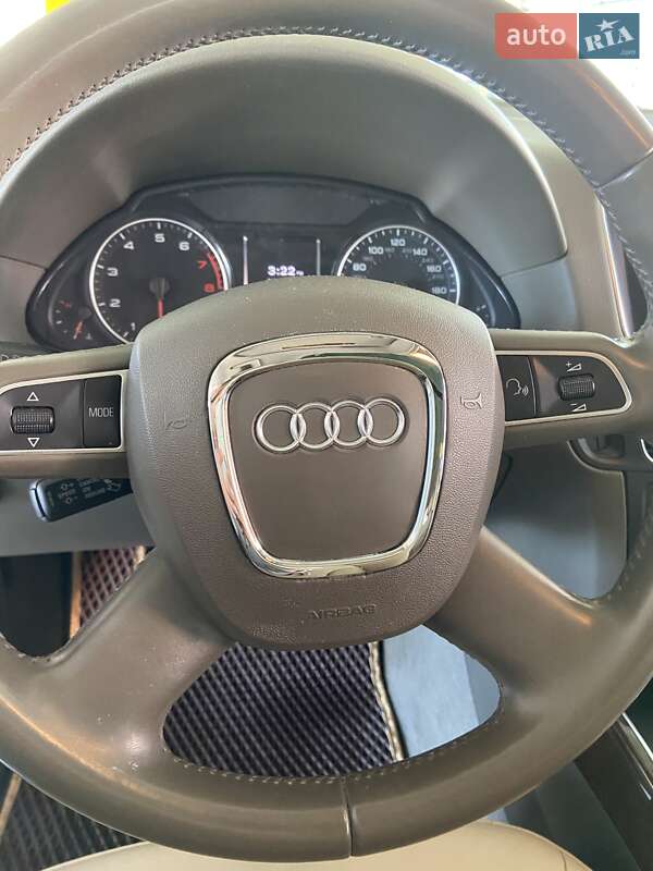 Внедорожник / Кроссовер Audi Q5 2011 в Луцке