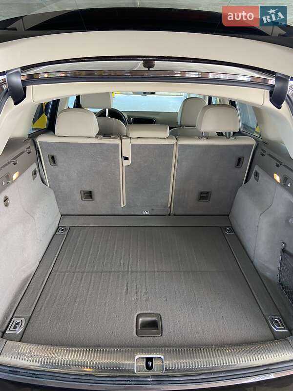 Внедорожник / Кроссовер Audi Q5 2011 в Луцке