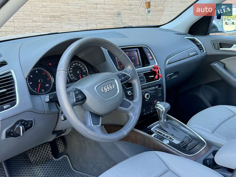 Позашляховик / Кросовер Audi Q5 2014 в Одесі