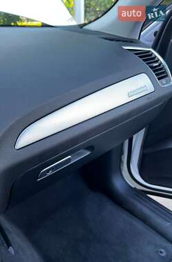 Позашляховик / Кросовер Audi Q5 2015 в 
