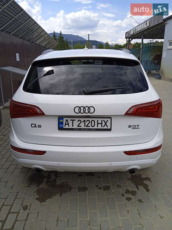Внедорожник / Кроссовер Audi Q5 2011 в Верховине
