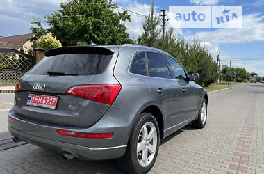 Позашляховик / Кросовер Audi Q5 2011 в Луцьку