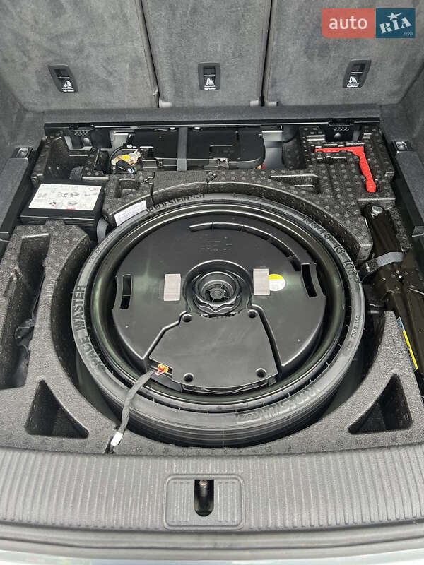 Позашляховик / Кросовер Audi Q5 2017 в Гусятині фото 64 Позашляховик / Кросовер Audi Q5 2017 в Гусятині