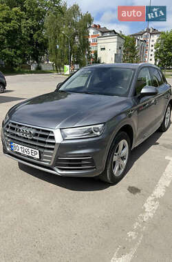 Позашляховик / Кросовер Audi Q5 2017 в 