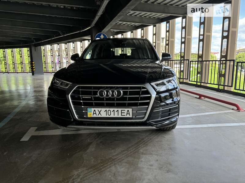 Внедорожник / Кроссовер Audi Q5 2019 в Харькове