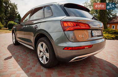 Позашляховик / Кросовер Audi Q5 2017 в 