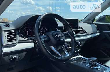 Позашляховик / Кросовер Audi Q5 2018 в Львові