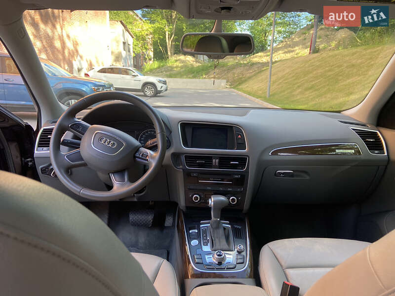 Внедорожник / Кроссовер Audi Q5 2013 в Львове