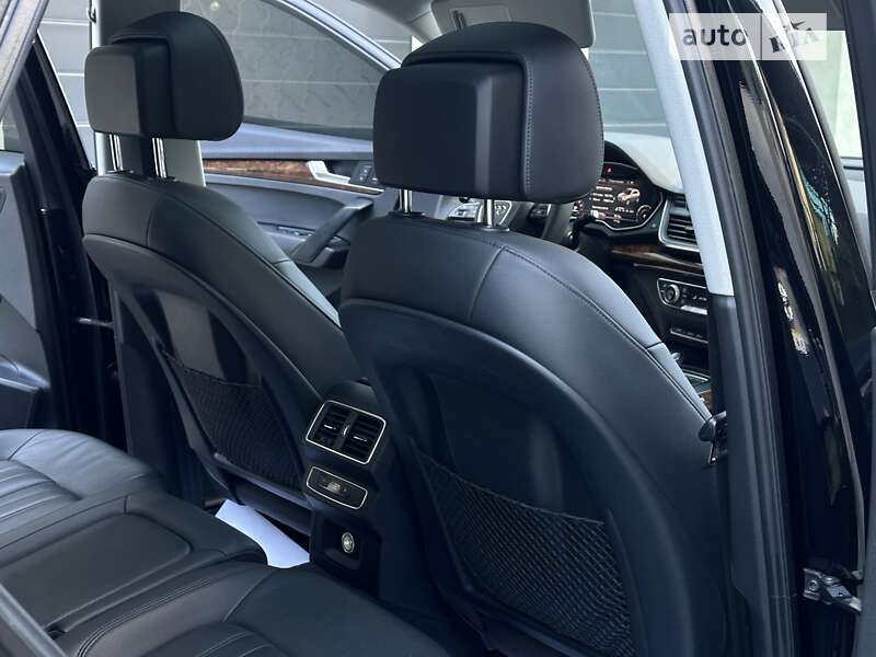 Позашляховик / Кросовер Audi Q5 2017 в Дрогобичі