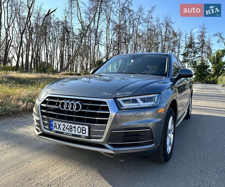 Позашляховик / Кросовер Audi Q5 2017 в Харкові