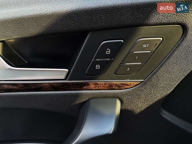 Позашляховик / Кросовер Audi Q5 2017 в Харкові