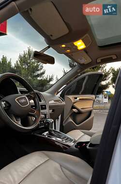Внедорожник / Кроссовер Audi Q5 2015 в 