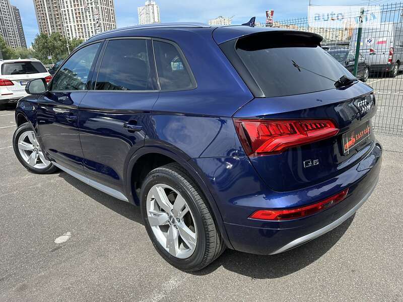 Позашляховик / Кросовер Audi Q5 2017 в Києві