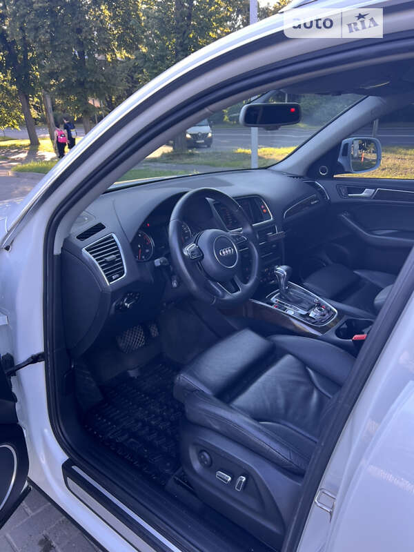 Внедорожник / Кроссовер Audi Q5 2013 в Львове