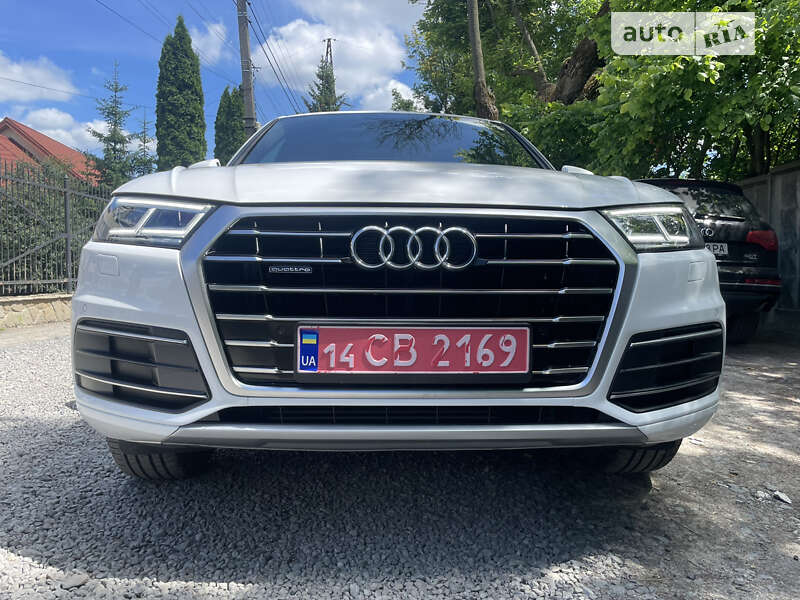 Позашляховик / Кросовер Audi Q5 2018 в Львові