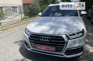 Позашляховик / Кросовер Audi Q5 2018 в Львові