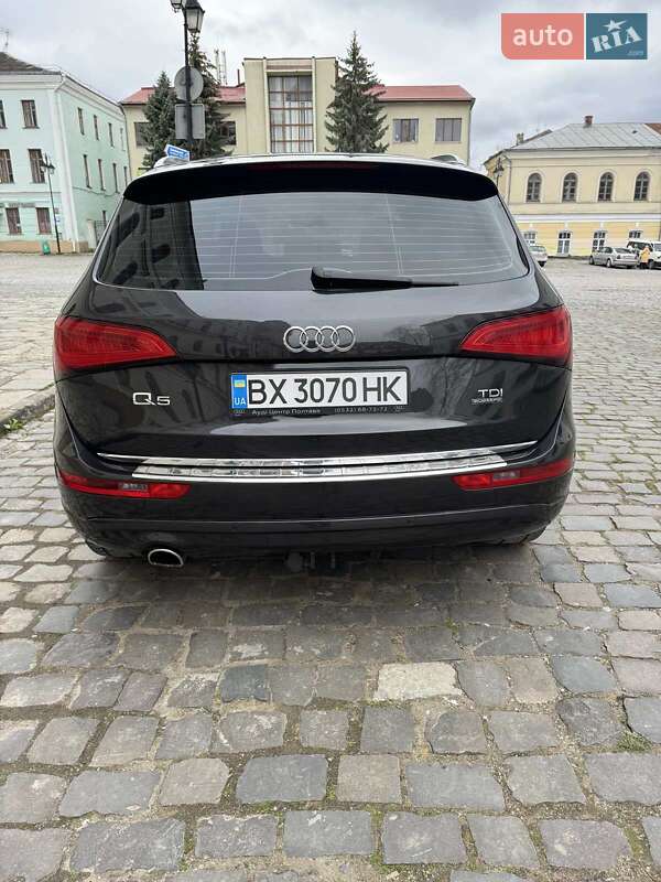 Внедорожник / Кроссовер Audi Q5 2016 в Каменец-Подольском