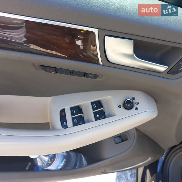 Внедорожник / Кроссовер Audi Q5 2011 в Запорожье