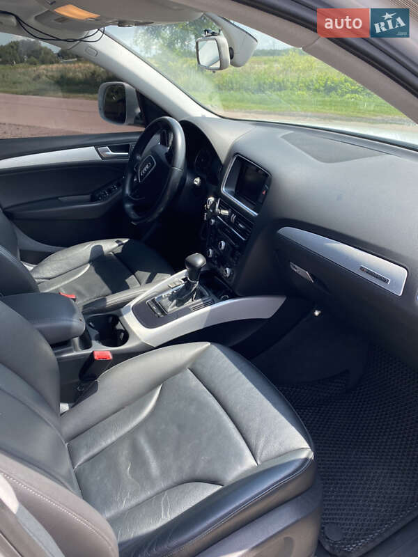 Внедорожник / Кроссовер Audi Q5 2016 в Киеве