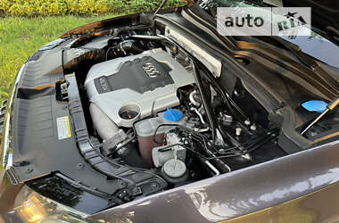 Внедорожник / Кроссовер Audi Q5 2011 в 