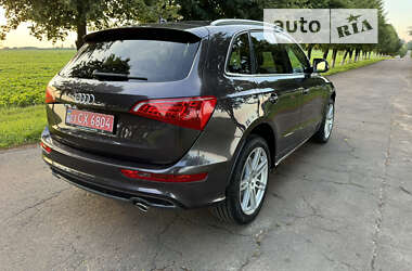 Внедорожник / Кроссовер Audi Q5 2011 в 