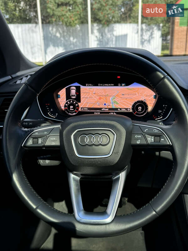 Внедорожник / Кроссовер Audi Q5 2018 в Харькове