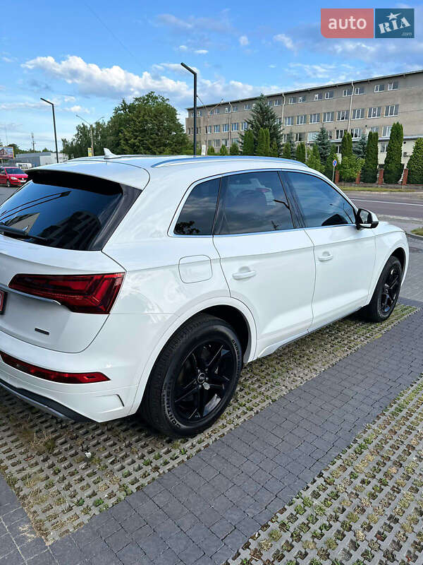 Внедорожник / Кроссовер Audi Q5 2021 в Львове