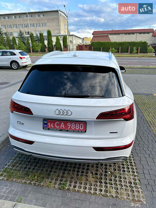 Внедорожник / Кроссовер Audi Q5 2021 в Львове