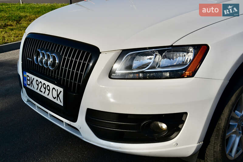 Внедорожник / Кроссовер Audi Q5 2011 в Ровно