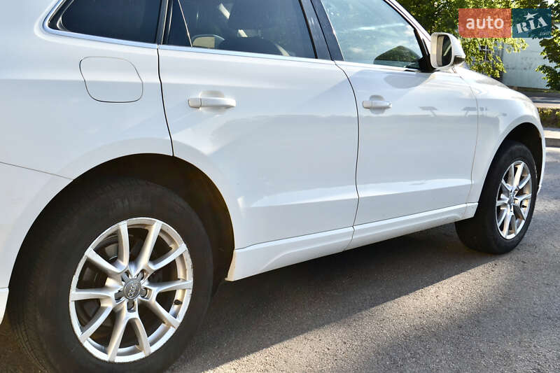 Внедорожник / Кроссовер Audi Q5 2011 в Ровно