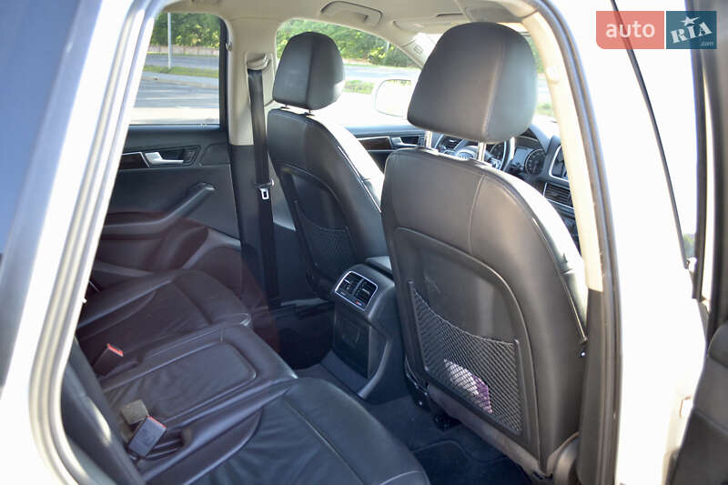 Внедорожник / Кроссовер Audi Q5 2011 в Ровно