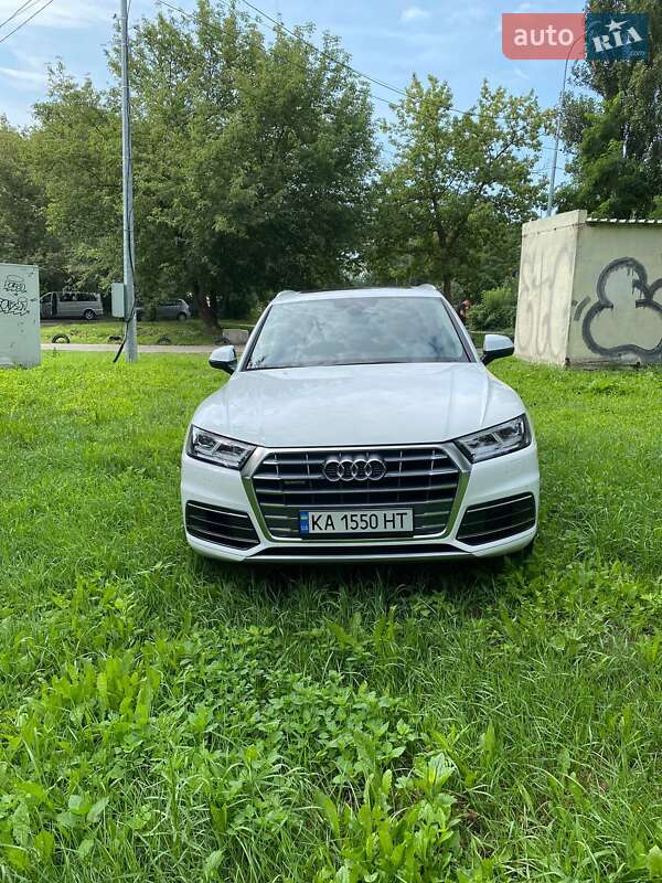 Внедорожник / Кроссовер Audi Q5 2017 в Киеве