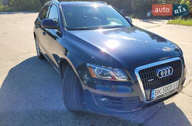 Внедорожник / Кроссовер Audi Q5 2011 в 