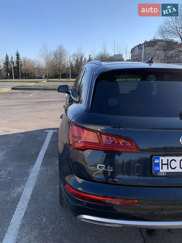 Внедорожник / Кроссовер Audi Q5 2017 в Львове