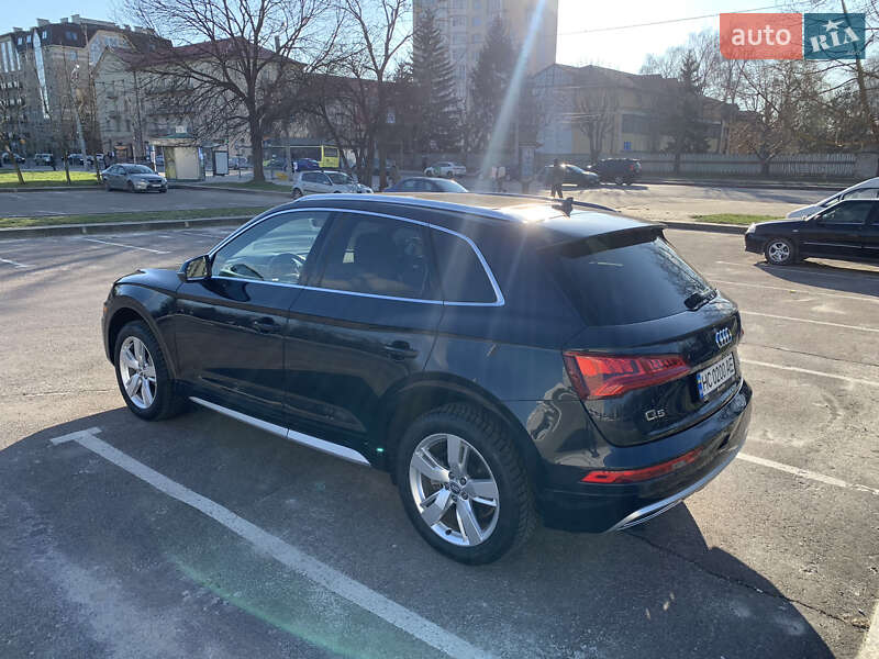 Внедорожник / Кроссовер Audi Q5 2017 в Львове