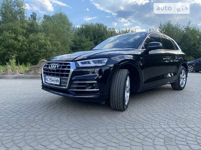 Внедорожник / Кроссовер Audi Q5 2017 в Луцке