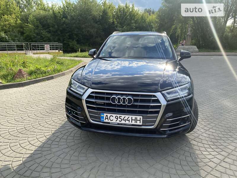 Внедорожник / Кроссовер Audi Q5 2017 в Луцке