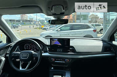 Внедорожник / Кроссовер Audi Q5 2022 в 