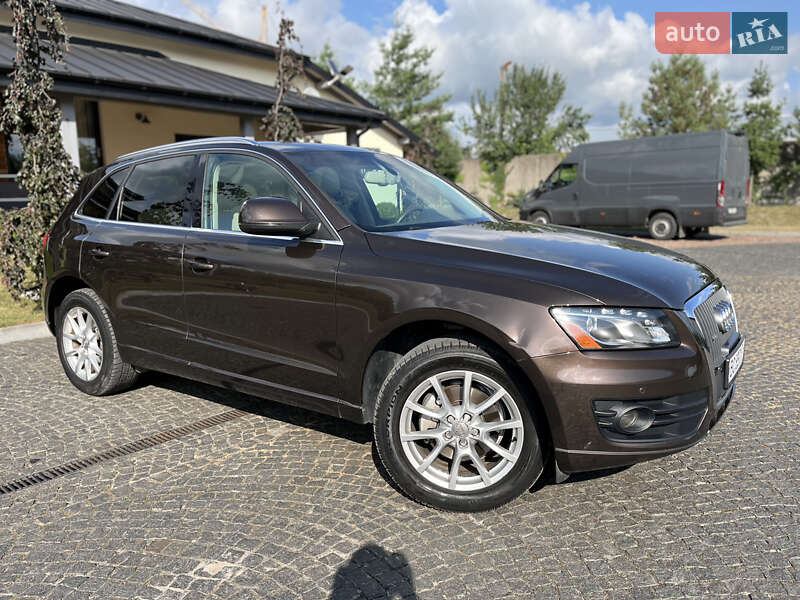 Позашляховик / Кросовер Audi Q5 2010 в Львові