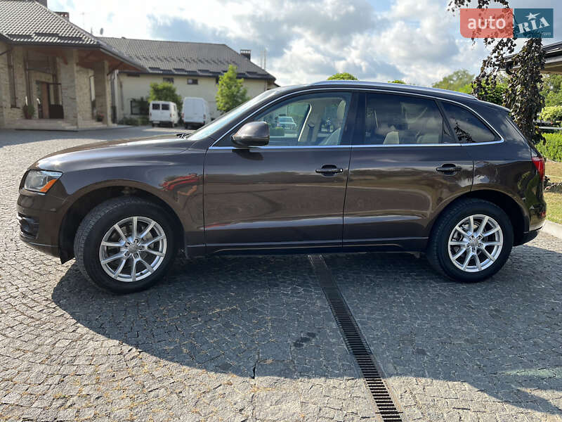 Позашляховик / Кросовер Audi Q5 2010 в Львові