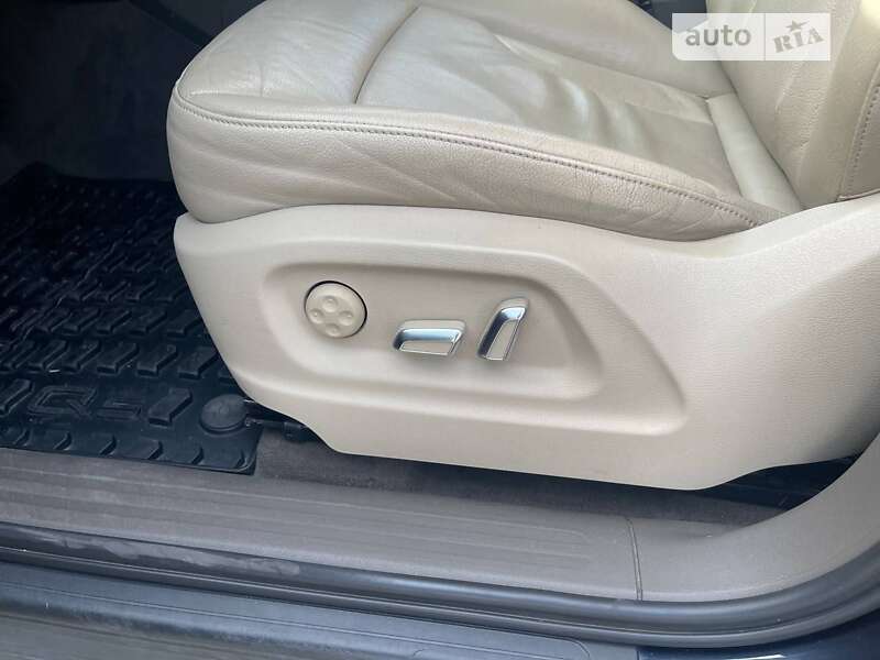 Позашляховик / Кросовер Audi Q5 2014 в Києві