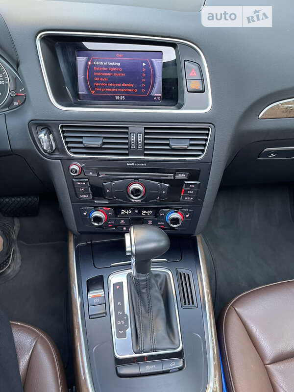 Внедорожник / Кроссовер Audi Q5 2016 в Виннице