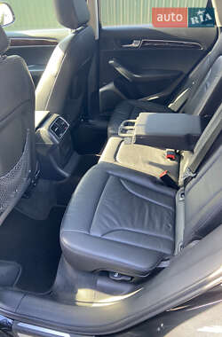 Внедорожник / Кроссовер Audi Q5 2012 в 