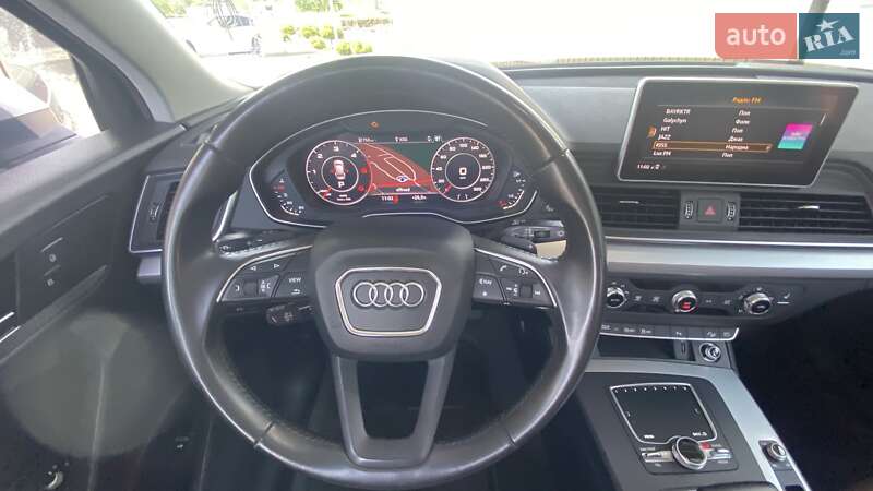 Позашляховик / Кросовер Audi Q5 2018 в Львові