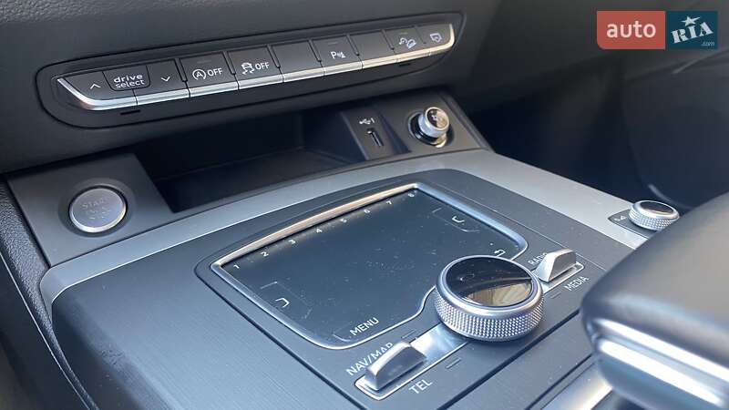 Позашляховик / Кросовер Audi Q5 2018 в Львові