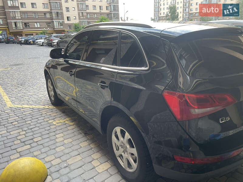 Внедорожник / Кроссовер Audi Q5 2011 в Виннице