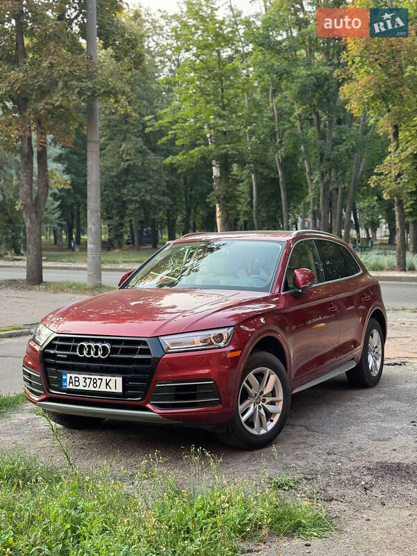 Позашляховик / Кросовер Audi Q5 2020 в Харкові