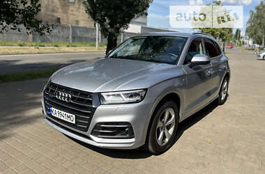 Позашляховик / Кросовер Audi Q5 2020 в Києві