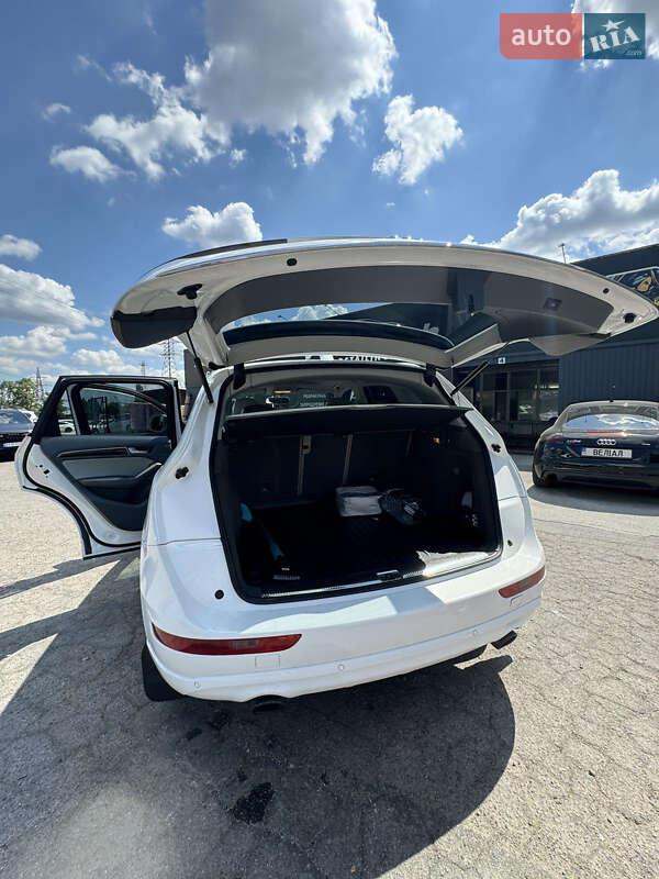 Внедорожник / Кроссовер Audi Q5 2015 в Кропивницком