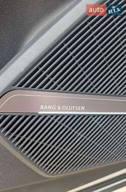 Внедорожник / Кроссовер Audi Q5 2020 в 